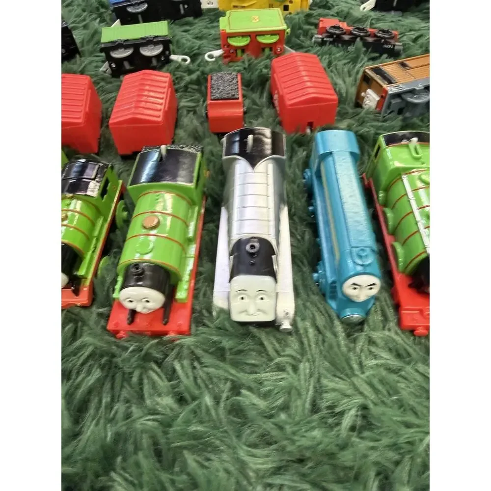 Thomas & Friends TrackMaster Motorized & Push Along Trains Lot - Locomotives &